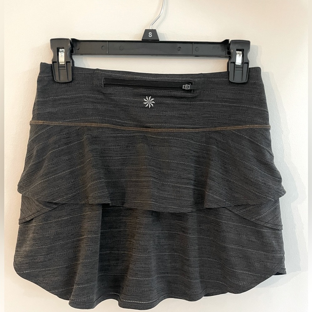 Athleta Tennis Skirt in a Small Tall